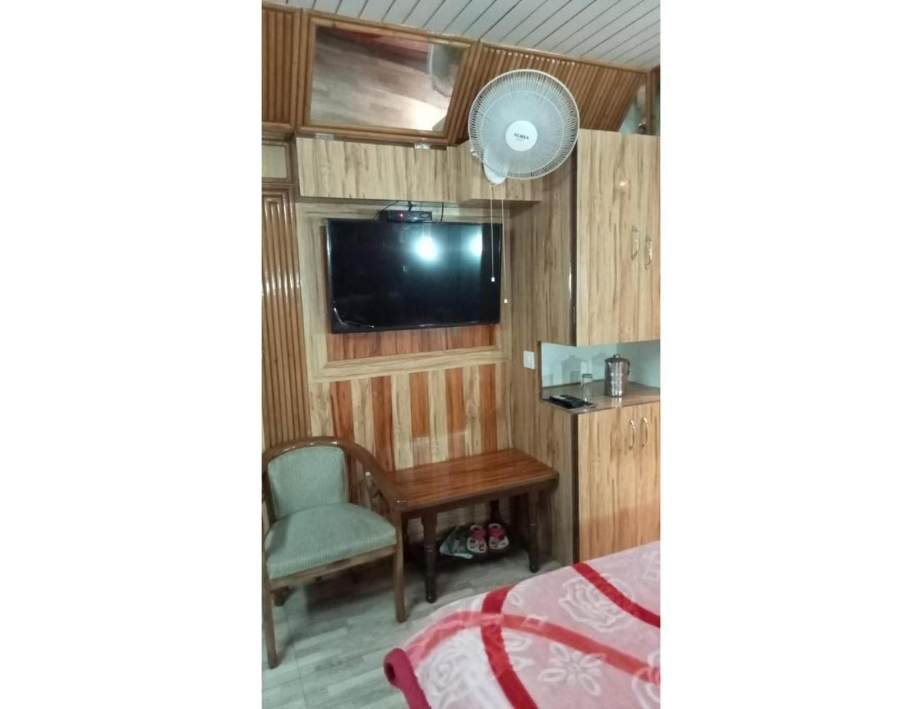 Hotel Doegar, Шимла Экстерьер фото