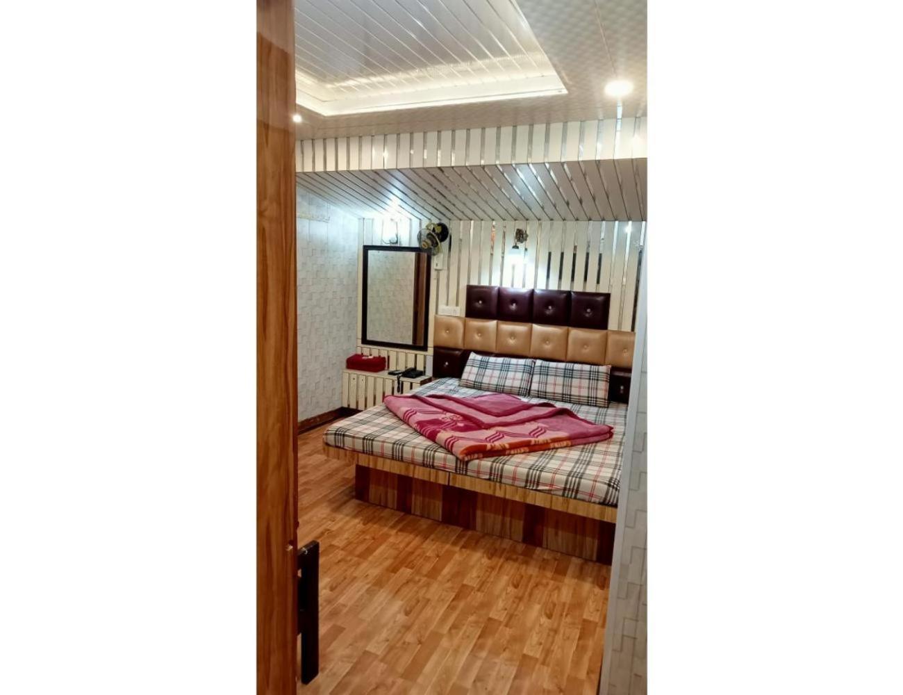 Hotel Doegar, Шимла Экстерьер фото