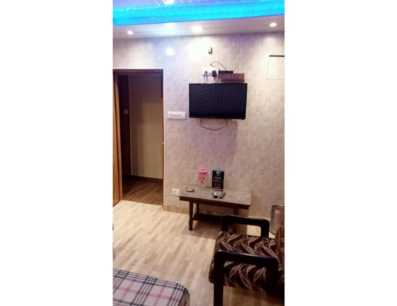 Hotel Doegar, Шимла Экстерьер фото