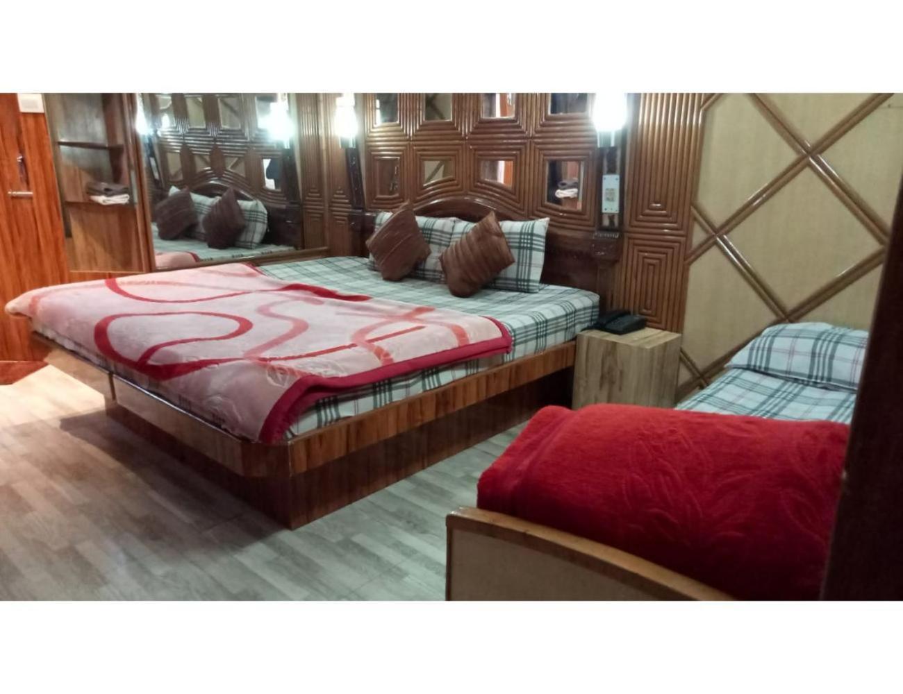 Hotel Doegar, Шимла Экстерьер фото